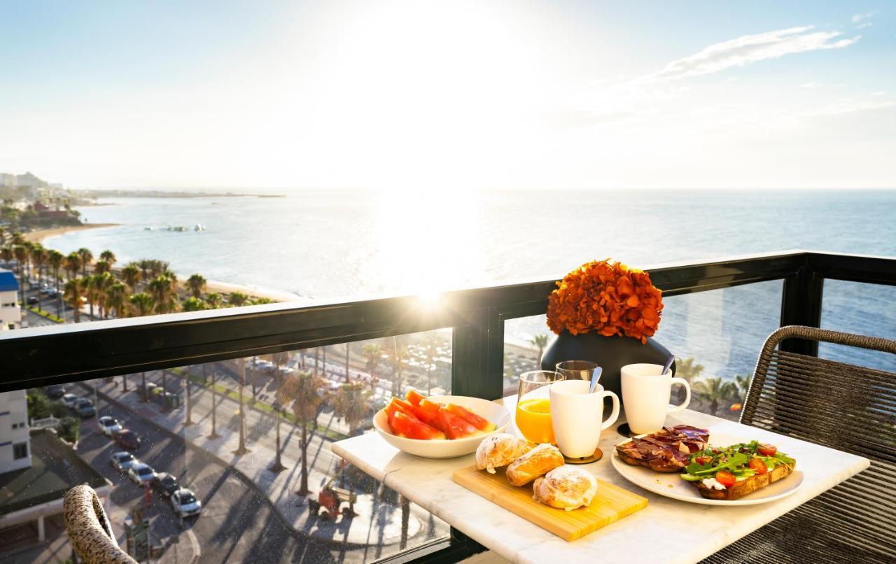 Aloha Apartamentos - Primera Linea De Playa - Vista Al Mar Benalmadena Ngoại thất bức ảnh