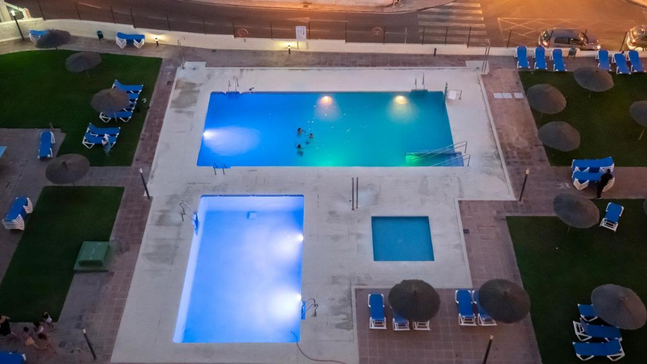 Aloha Apartamentos - Primera Linea De Playa - Vista Al Mar Benalmadena Ngoại thất bức ảnh