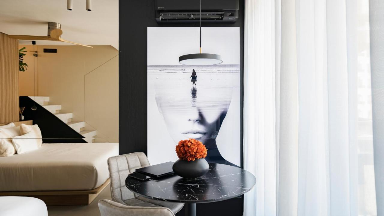 Aloha Apartamentos - Primera Linea De Playa - Vista Al Mar Benalmadena Ngoại thất bức ảnh