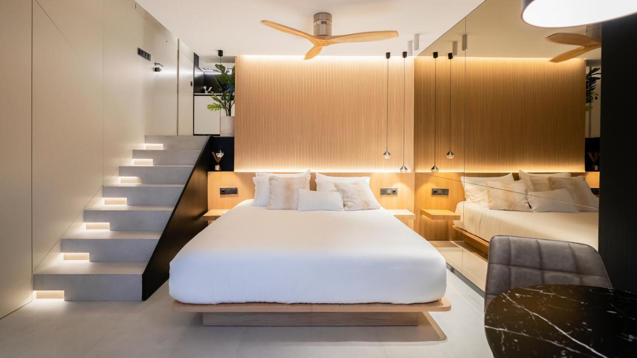 Aloha Apartamentos - Primera Linea De Playa - Vista Al Mar Benalmadena Ngoại thất bức ảnh